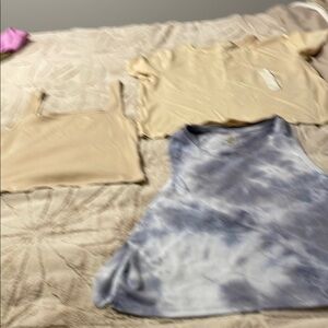 3 Size L topsTie-Dye Tank Top and Beige Tops